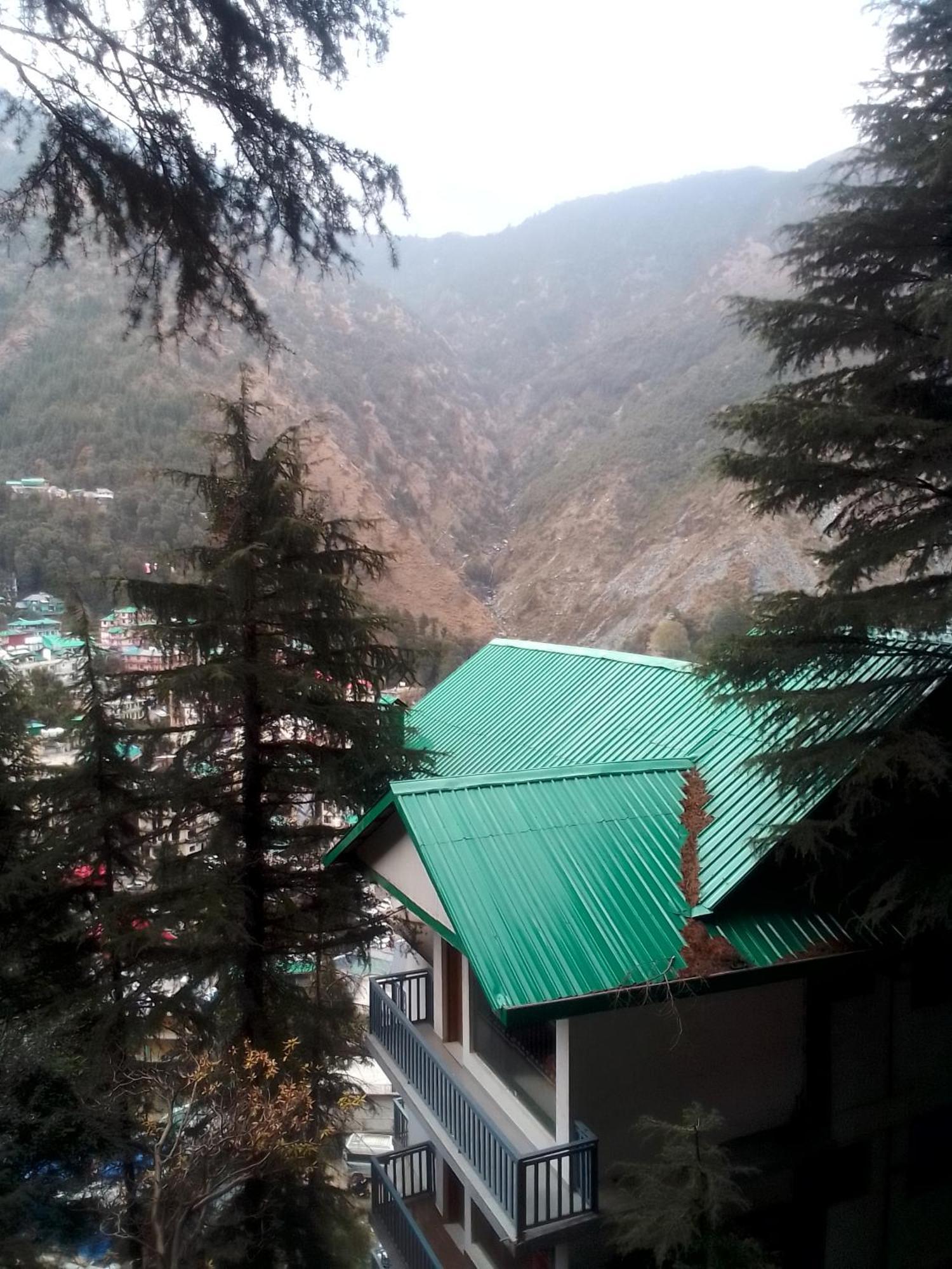 다람샬라 Himalayan Triund Trekking And Mountain View 호스텔 외부 사진